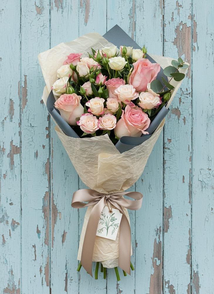 Букет цветов из: Розы в Нижнедевицке