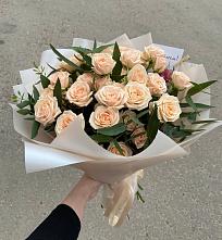 Букет Кремовые розы Латте в Нижнедевицке