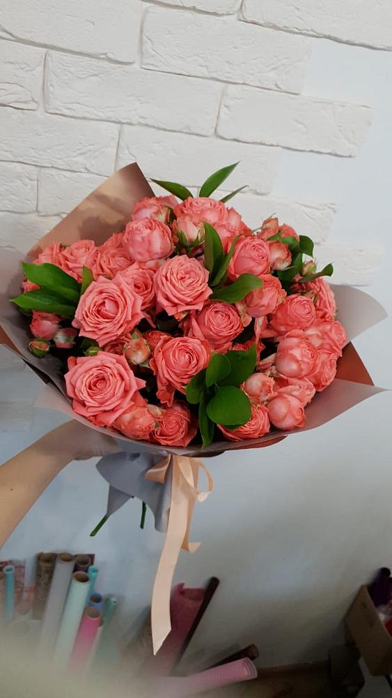 Букет цветов из: Розы в Нижнедевицке