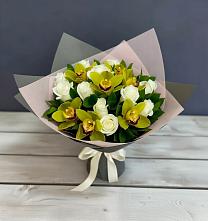 Букет цветов из:  Орхидеи и Розы в Нижнедевицке