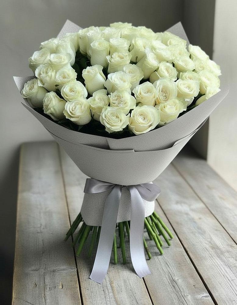 Букет 35 Белых роз в Нижнедевицке