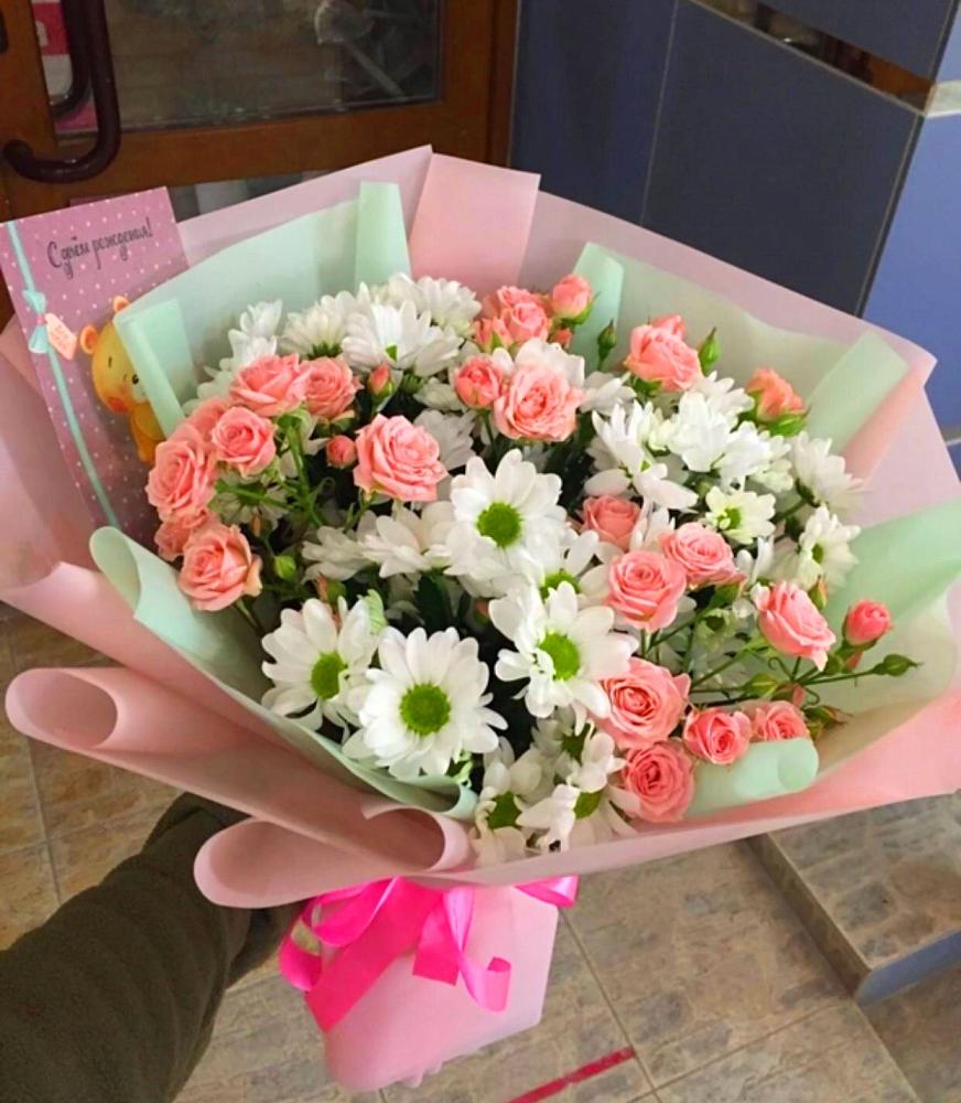 Букет цветов из: Розы и Хризантемы в Нижнедевицке