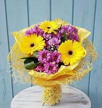 Букет цветов из:  Хризантемы и Герберы в Нижнедевицке
