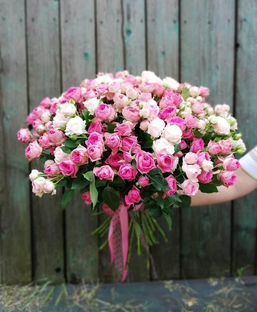 Букет Розовые кустовые розы Натали и Лав Лидия в Нижнедевицке