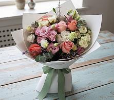 Букет цветов из:  Розы, Лизиантусы и Гвоздики #REPLACE_PRED# Нижнедевицке