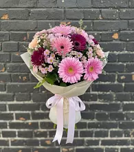Букет цветов из:  Герберы и Хризантемы #REPLACE_PRED# Нижнедевицке