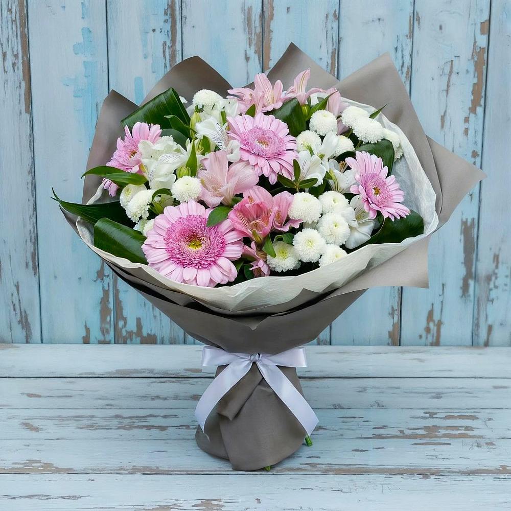 Букет цветов из: Герберы, Альстромерии и Хризантемы в Нижнедевицке