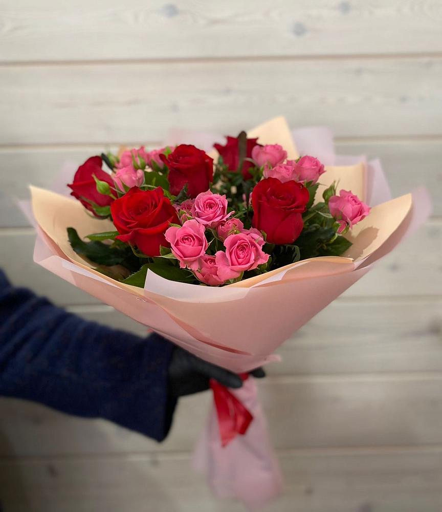 Букет цветов из: Розы в Нижнедевицке