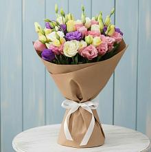 Букет цветов из:  Лизиантусы в Нижнедевицке